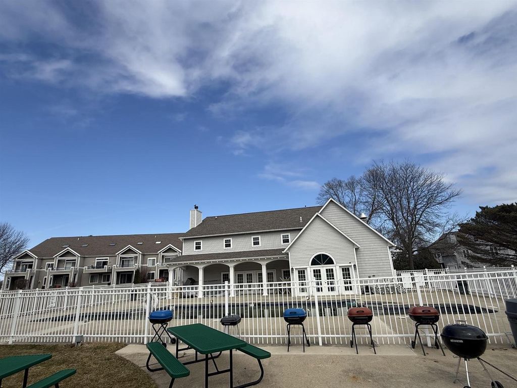 Photo of 7201 Flagship DRIVE #4, Madison, WI 53719 (MLS # 2018157)