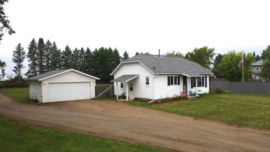 Photo of 1534 Saratoga STREET, Antigo, WI 54409 (MLS # 22604288)