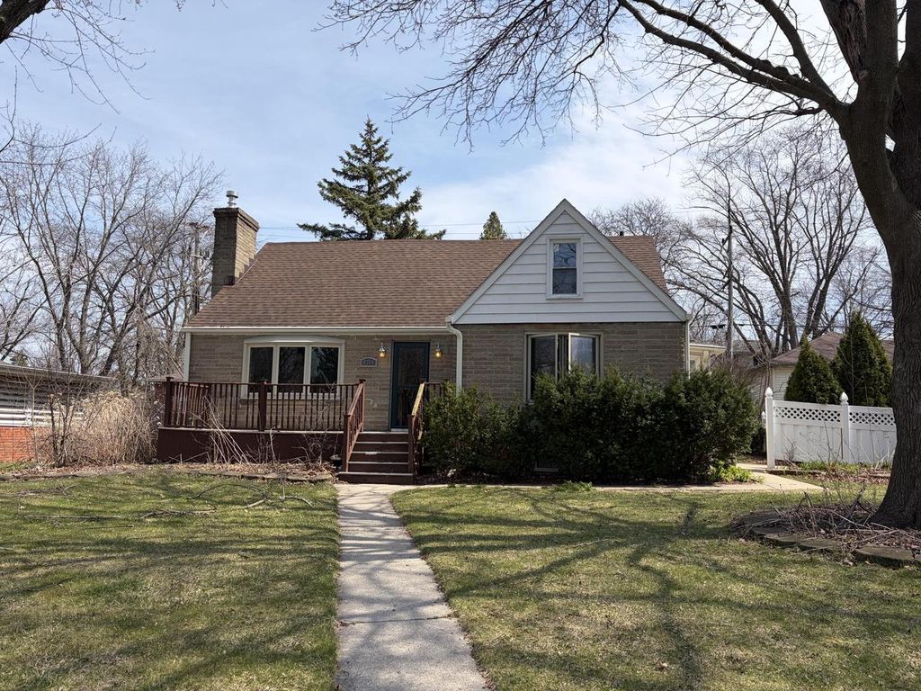 Photo of 4260 N 93rd STREET, Wauwatosa, WI 53222 (MLS # 1959500)