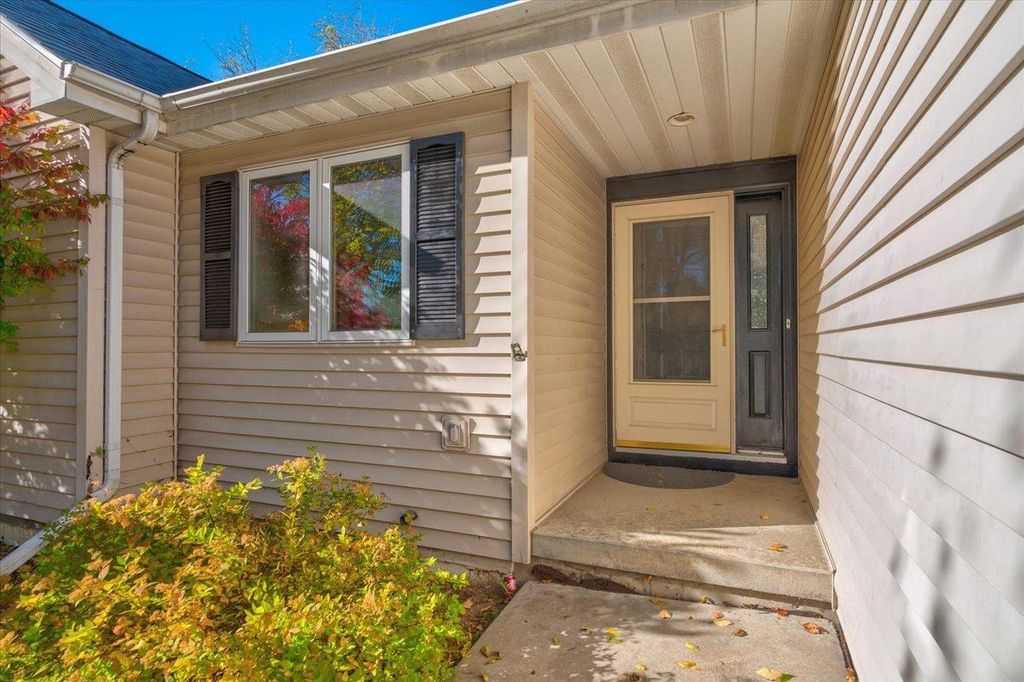 Photo of 2738 Fell ROAD, Madison, WI 53713 (MLS # 2011882)