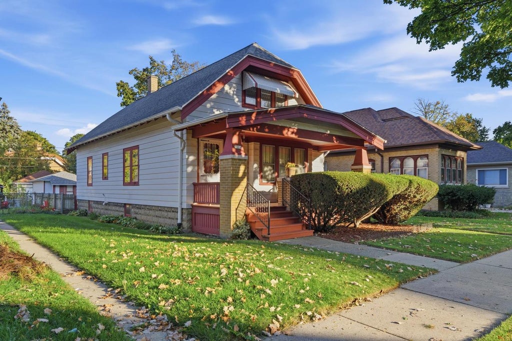 Photo of 3014 N 47th STREET, Milwaukee, WI 53210 (MLS # 1985240)