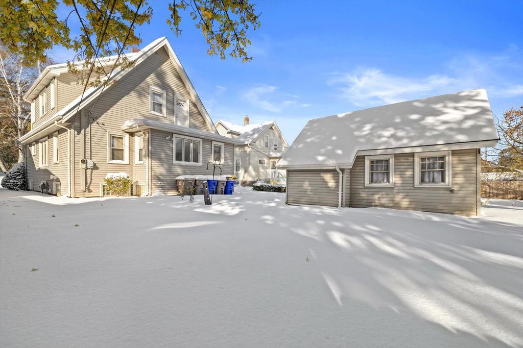 Photo of 6017 35th AVENUE, Kenosha, WI 53142 (MLS # 1942585)