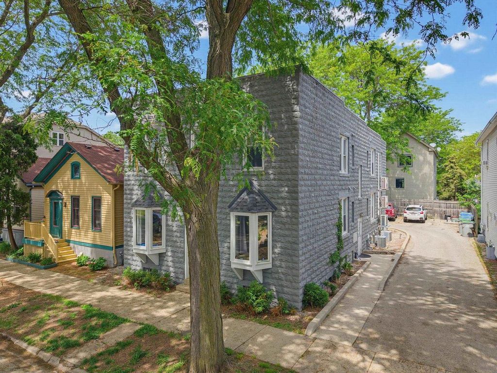 Photo of 2436 S Wentworth AVENUE, Milwaukee, WI 53207 (MLS # 2026966)