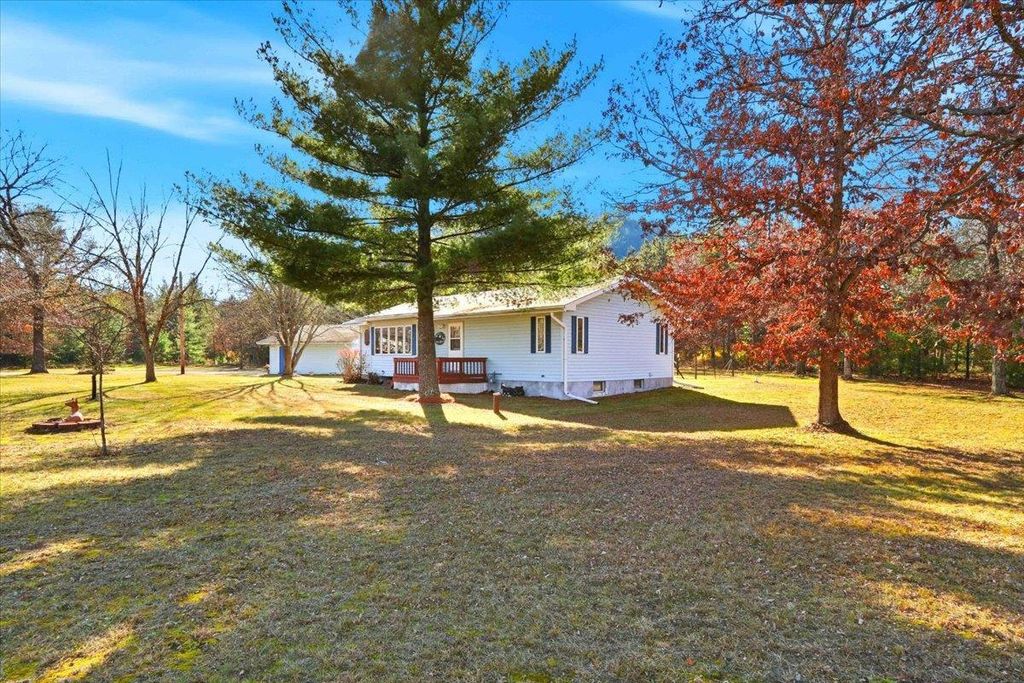 Photo of 1825 13th AVENUE, Friendship, WI 53934 (MLS # 2013347)