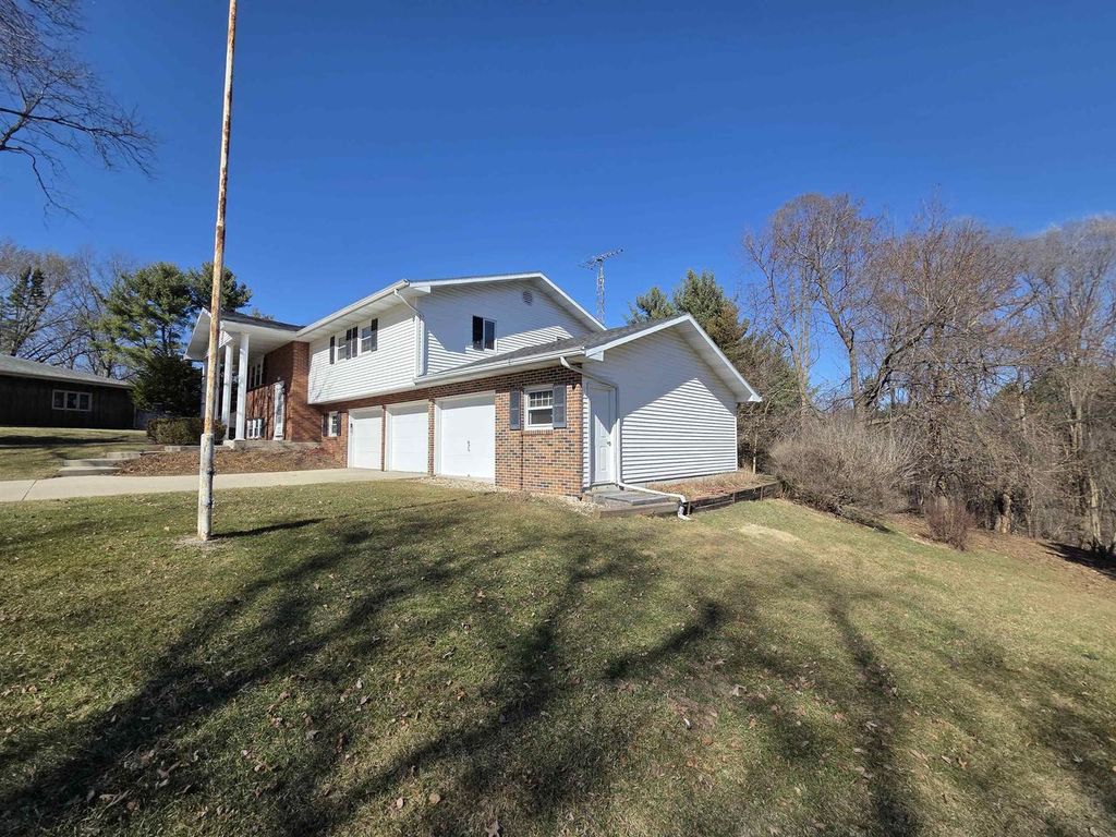Photo of 3221 Dover COURT, Janesville, WI 53546 (MLS # 2018057)