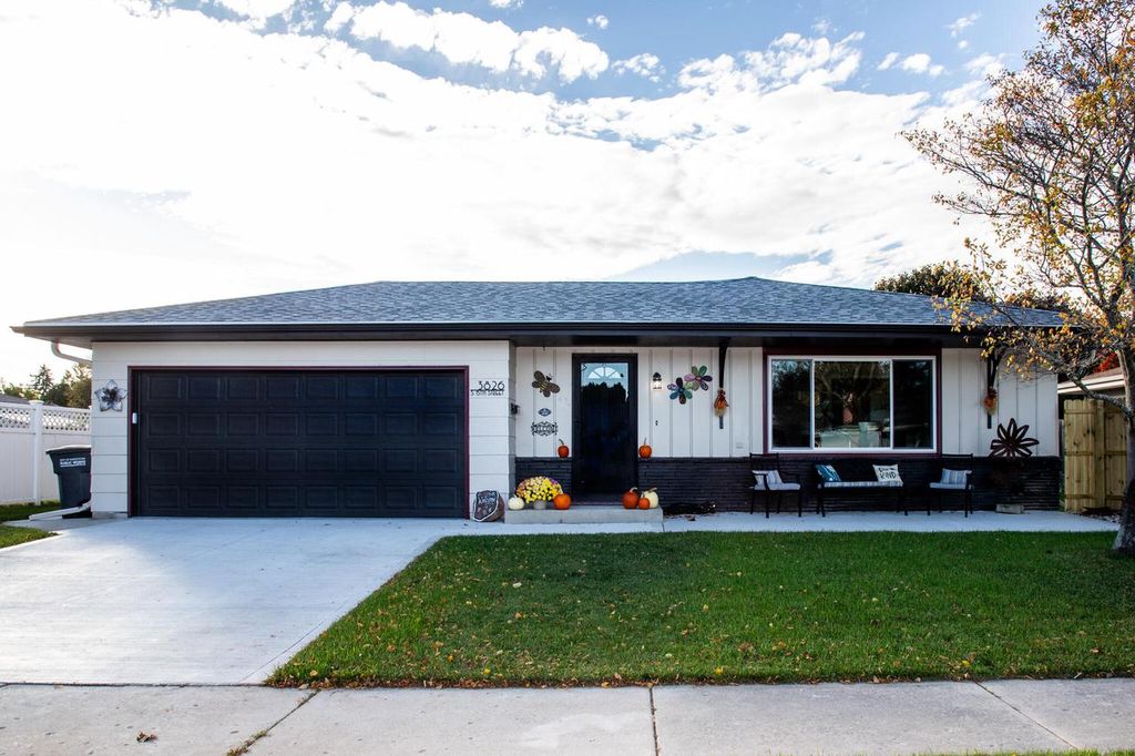Photo of 3826 S 15th STREET, Sheboygan, WI 53081 (MLS # 1940096)