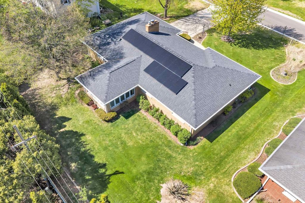 Photo of 121 St Francis DRIVE, Green Bay, WI 54301 (MLS # 50325455)