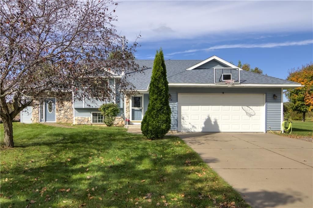 Photo of 2314 Vesterheim STREET, Eau Claire, WI 54703 (MLS # 1596267)