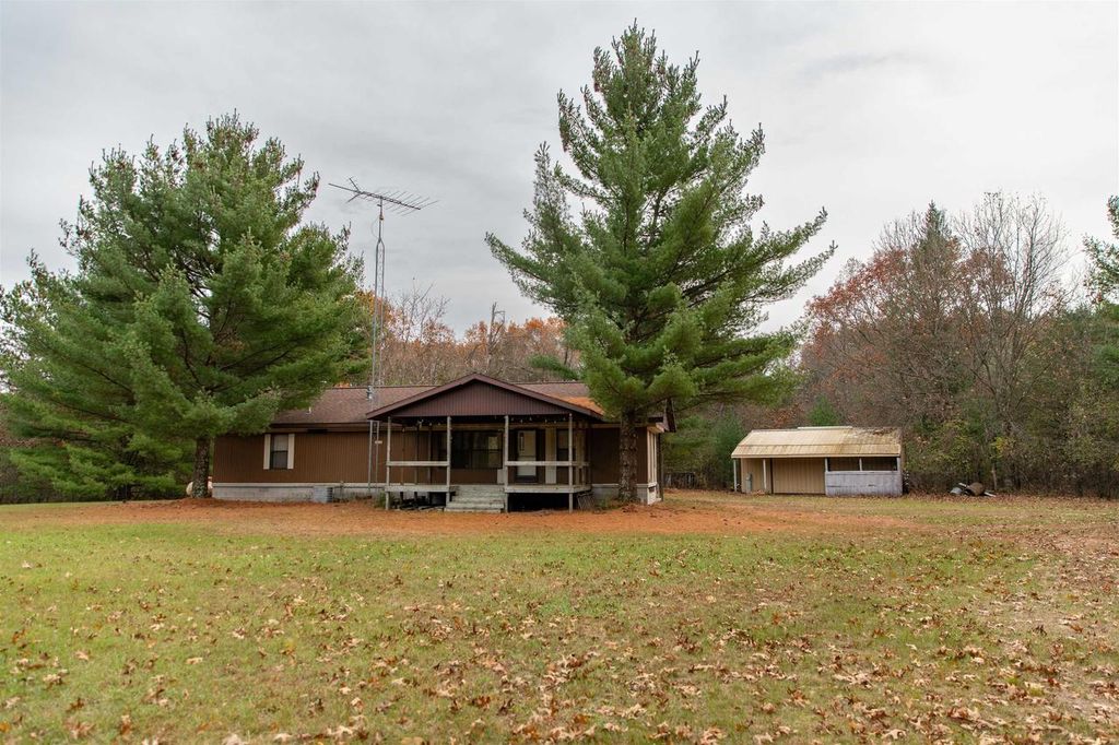 Photo of N8604 17th AVENUE, Neshkoro, WI 54960 (MLS # 2012186)