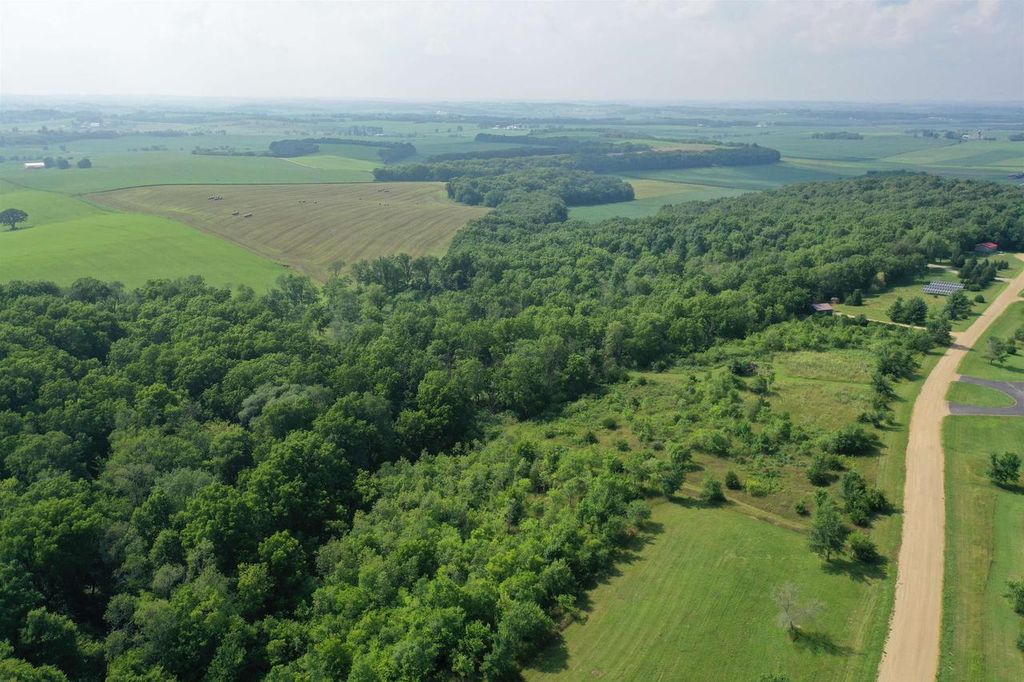 Photo of 5.21 Acres Ringhand Rd, Monticello, WI 53570 (MLS # 2010895)