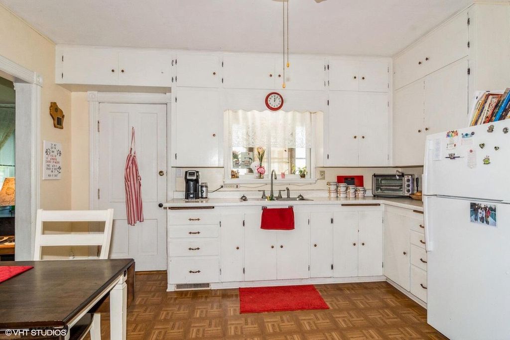 Photo of 314 E Maple AVENUE, Beaver Dam, WI 53916 (MLS # 1956323)