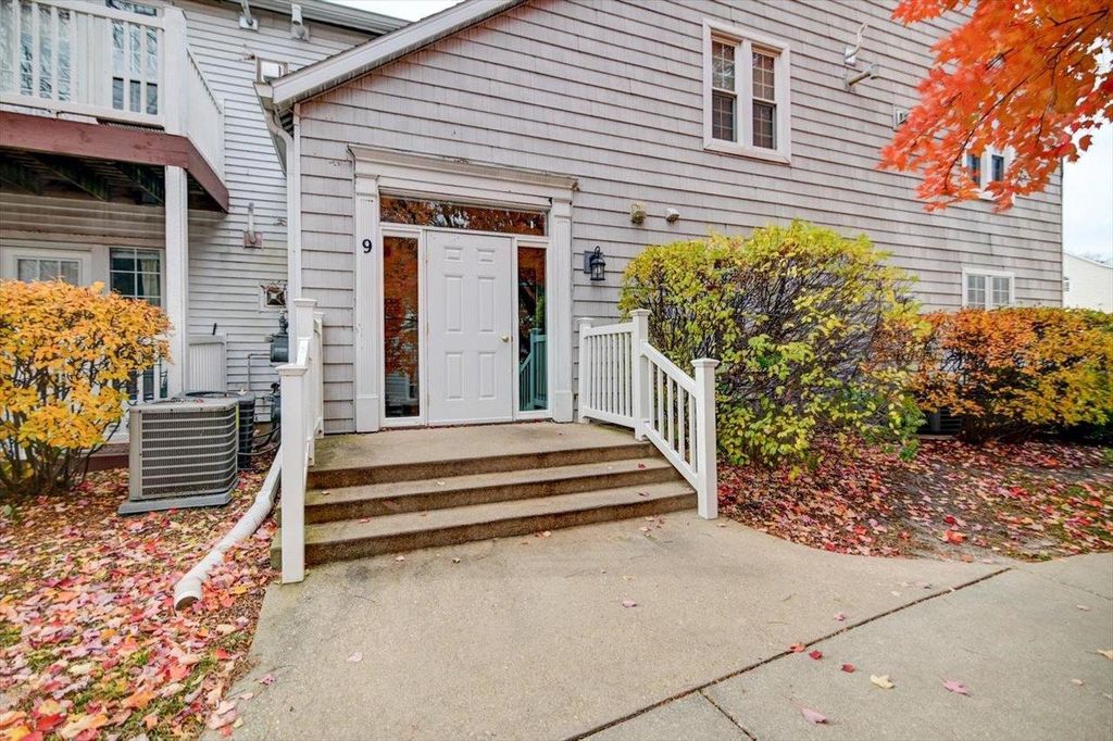 Photo of 9 Captains COURT #3, Madison, WI 53719 (MLS # 2012128)