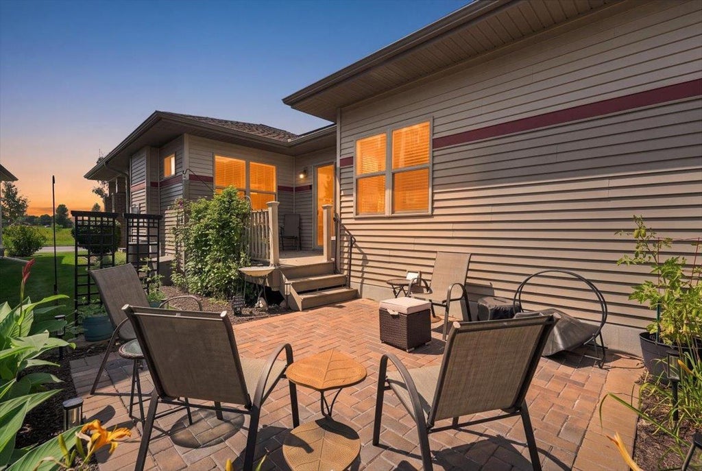 Photo of 463 North Star DRIVE, Madison, WI 53718 (MLS # 2029711)