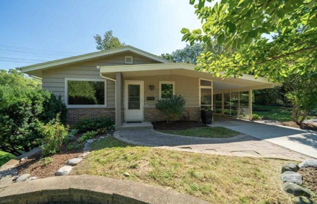 Photo of 109 N Rosa ROAD, Madison, WI 53705 (MLS # 50321247)