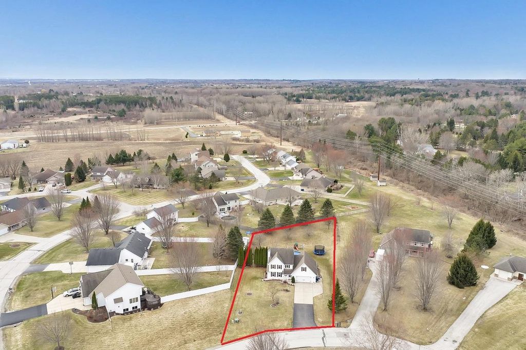 Photo of 2277 Redpepper TRAIL, Suamico, WI 54313 (MLS # 50323618)