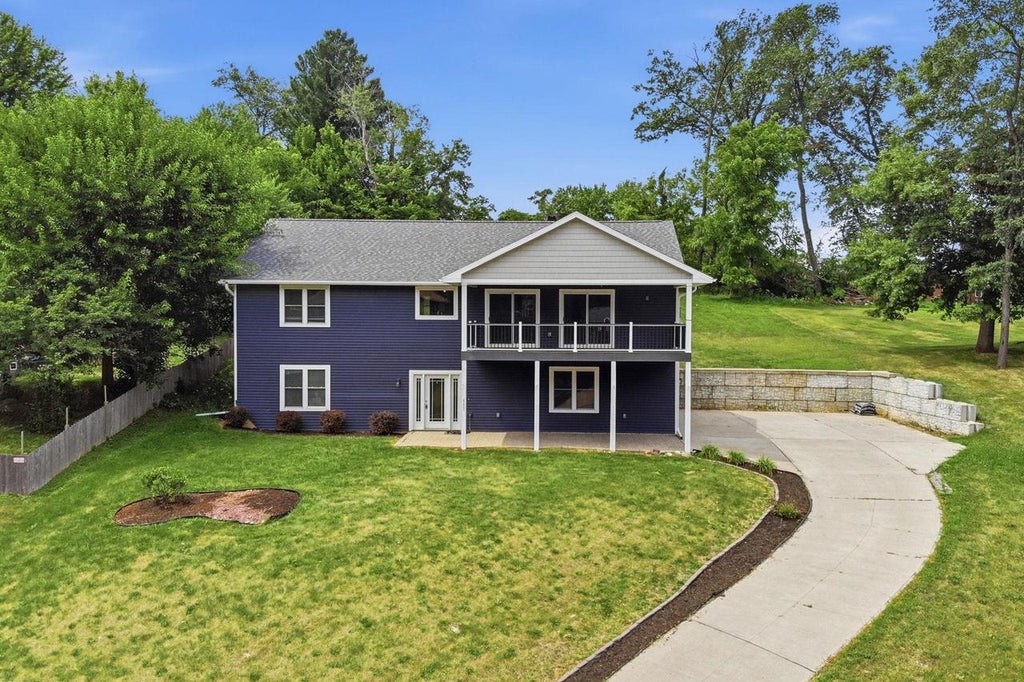 Photo of 665 Pyrite ROAD, Platteville, WI 53813 (MLS # 2029506)