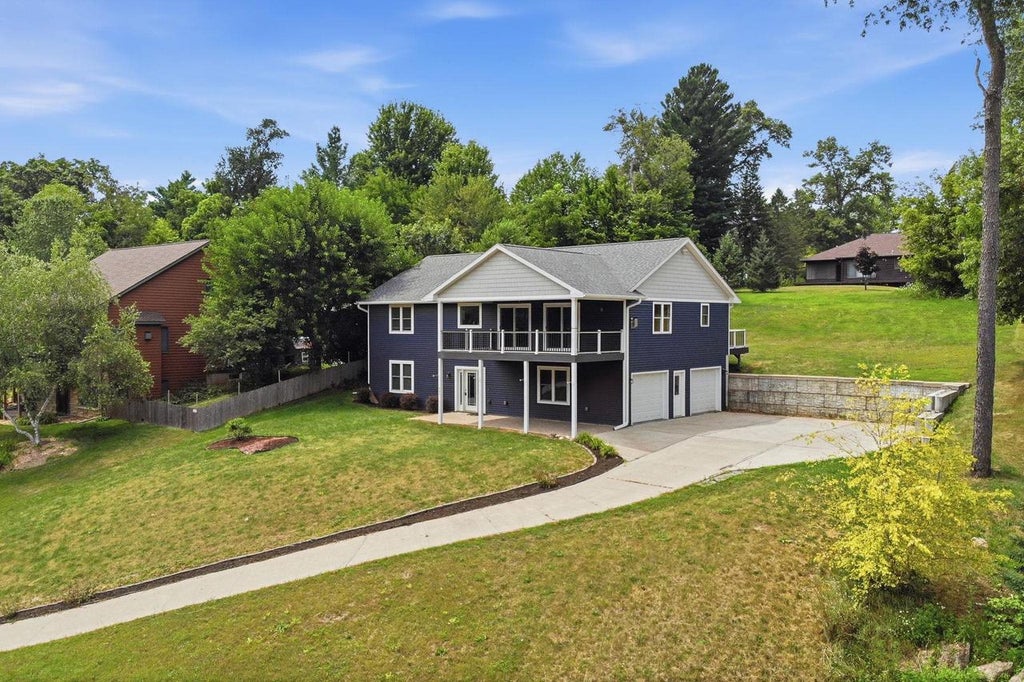 Photo of 665 Pyrite ROAD, Platteville, WI 53813 (MLS # 2029506)
