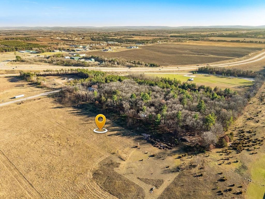 Photo of S2395 Giebel COURT, Baraboo, WI 53913 (MLS # 2023942)