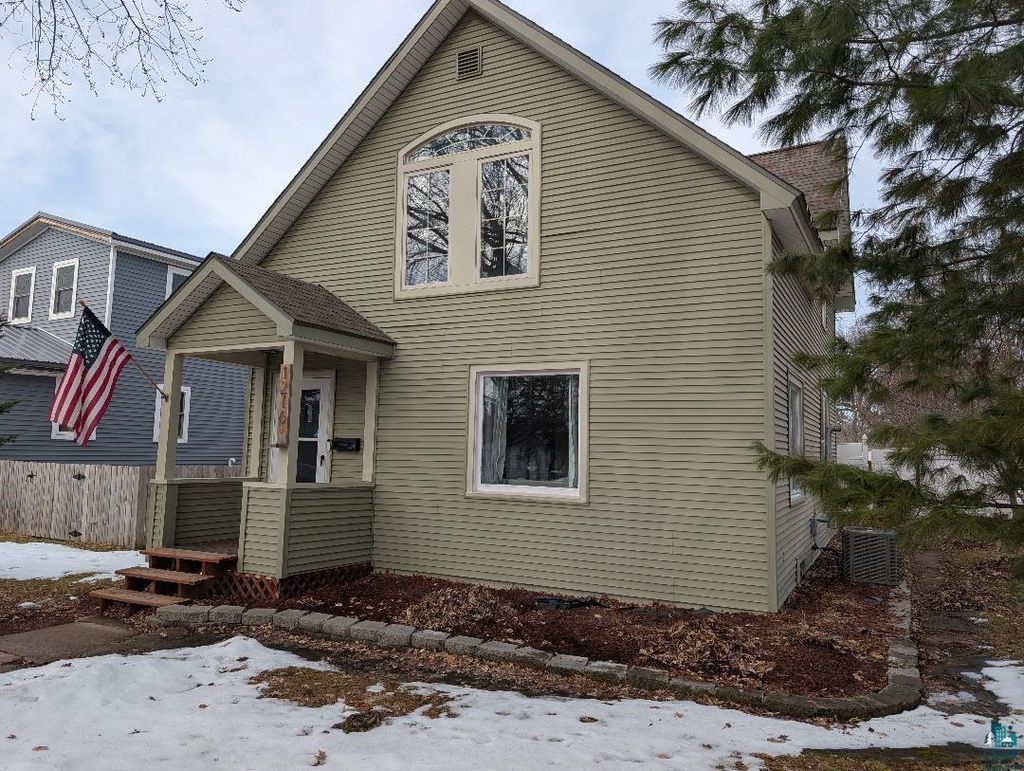 Photo of 1216 MacArthur AVENUE, Ashland, WI 54806 (MLS # 6124219)