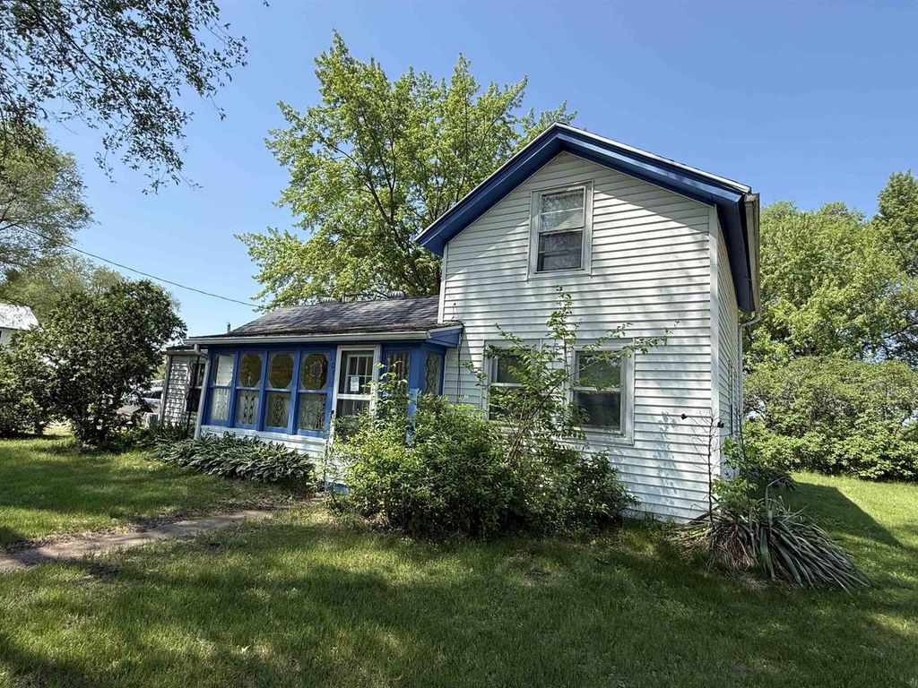 Photo of 100 N Patten STREET, Avoca, WI 53506 (MLS # 2024139)