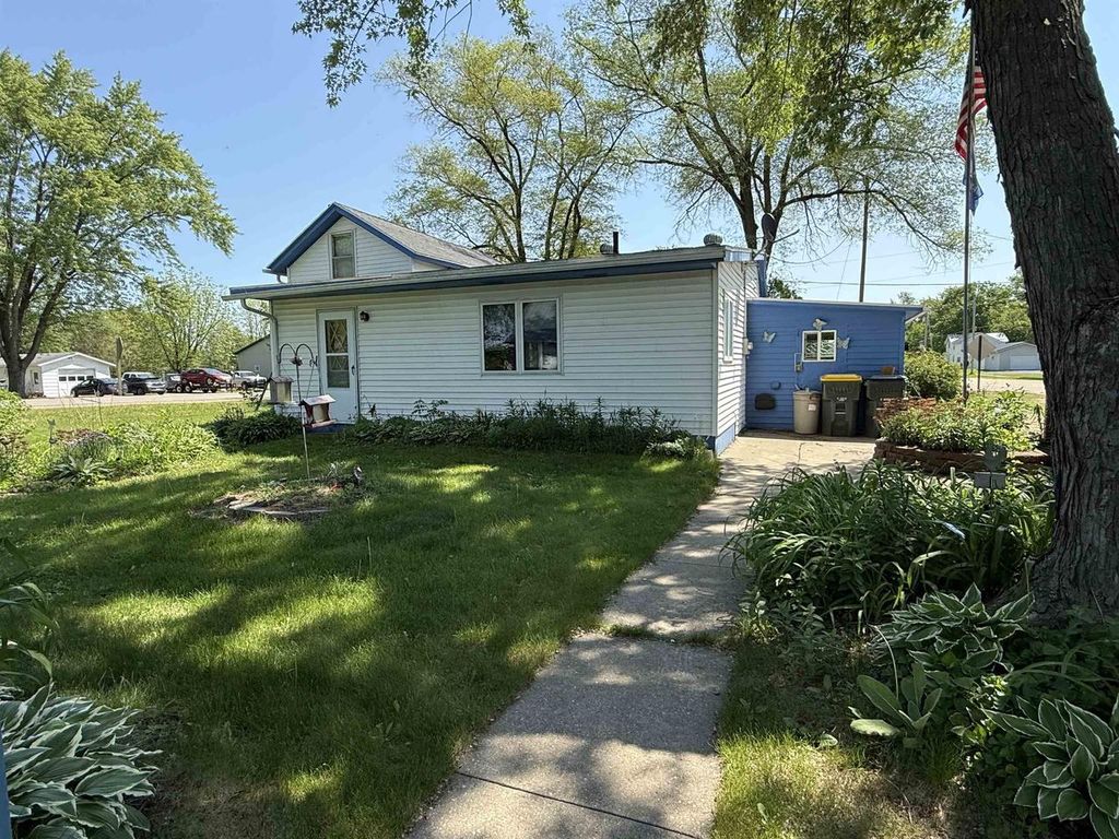 Photo of 100 N Patten STREET, Avoca, WI 53506 (MLS # 2024139)