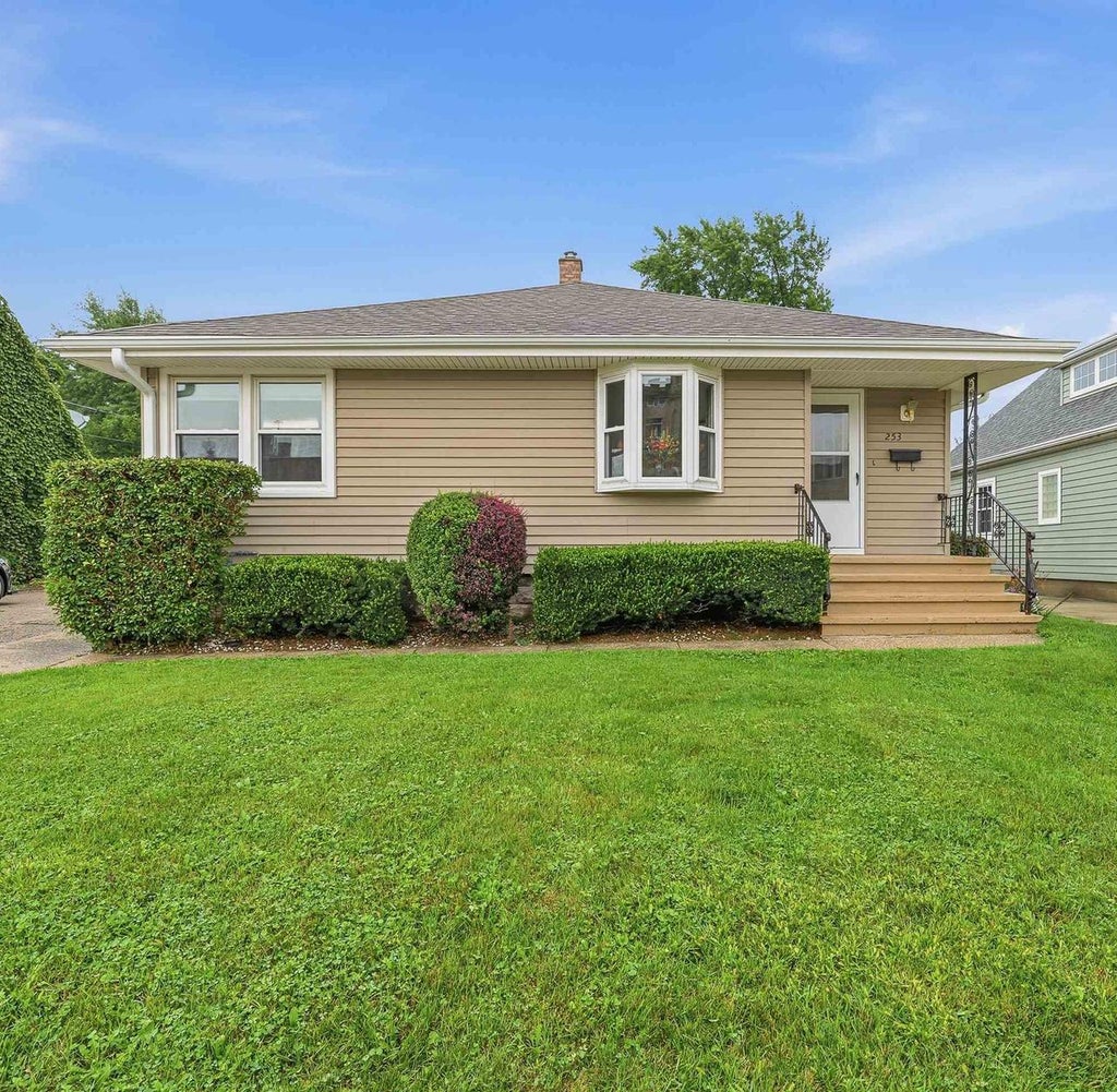 Photo of 253 S Madison STREET, Waupun, WI 53963 (MLS # 2031951)