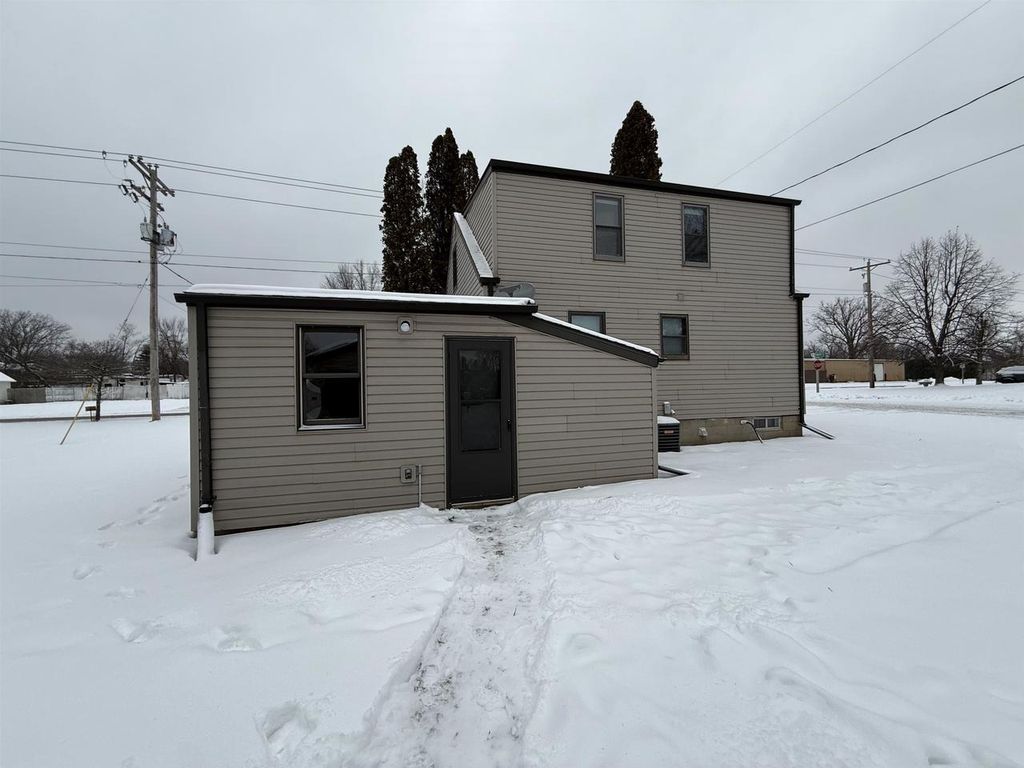 Photo of 2125 Riverview DRIVE, Green Bay, WI 54303 (MLS # 50319022)