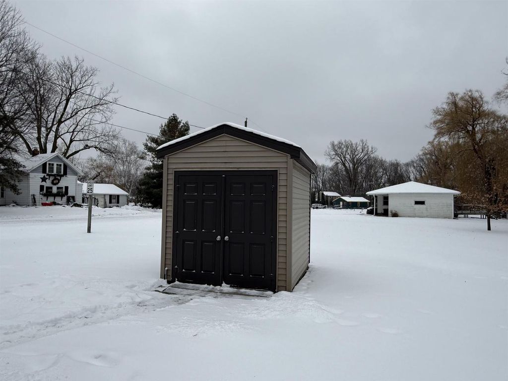 Photo of 2125 Riverview DRIVE, Green Bay, WI 54303 (MLS # 50319022)