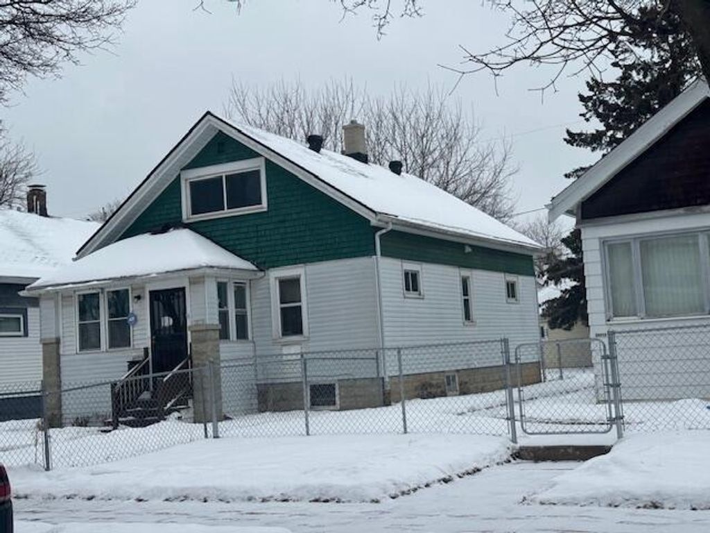 Photo of 3035 N 47th STREET, Milwaukee, WI 53210 (MLS # 1949081)