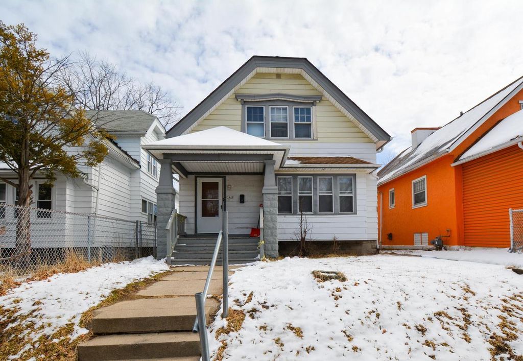 Photo of 3448 N 1st STREET, Milwaukee, WI 53212 (MLS # 1945928)