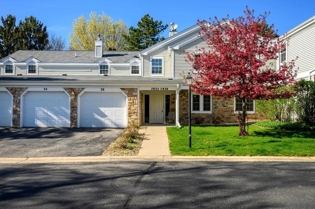 Photo of 7832 E Oakbridge WAY, Madison, WI 53717 (MLS # 2021281)
