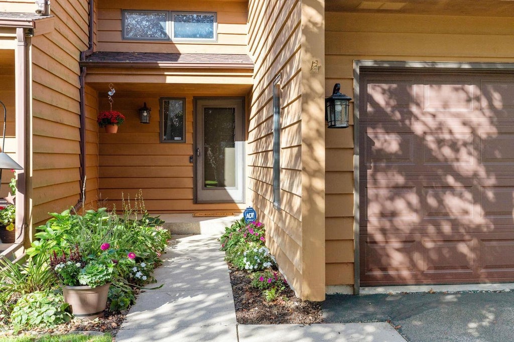 Photo of 901 E Windfield PLACE #B, Appleton, WI 54911 (MLS # 50332691)