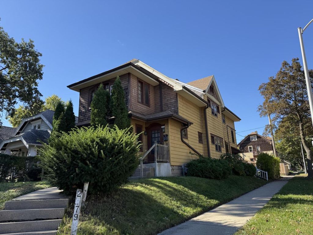 Photo of 2777 N 48th STREET #2779, Milwaukee, WI 53210 (MLS # 1939040)