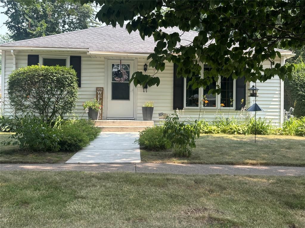 Photo of 1608 Douglas STREET, Menomonie, WI 54751 (MLS # 1603337)