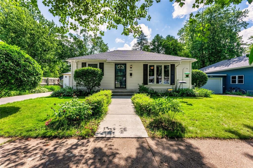 Photo of 1608 Douglas STREET, Menomonie, WI 54751 (MLS # 1603337)