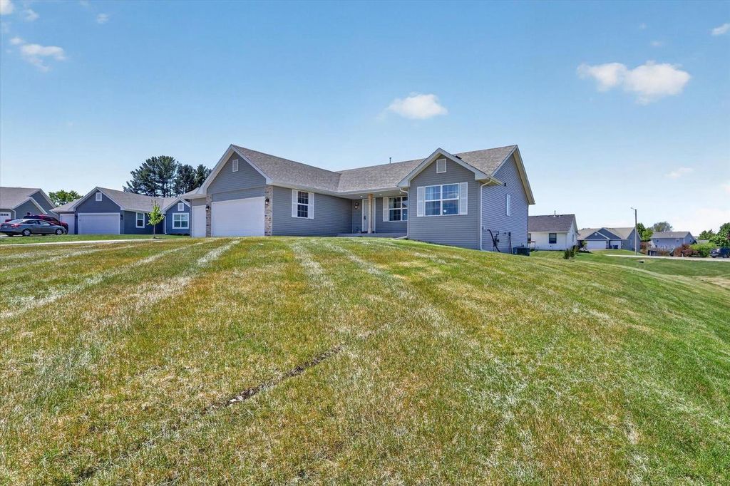 Photo of 2810 S Bridget COURT, Beloit, WI 53511 (MLS # 2023233)