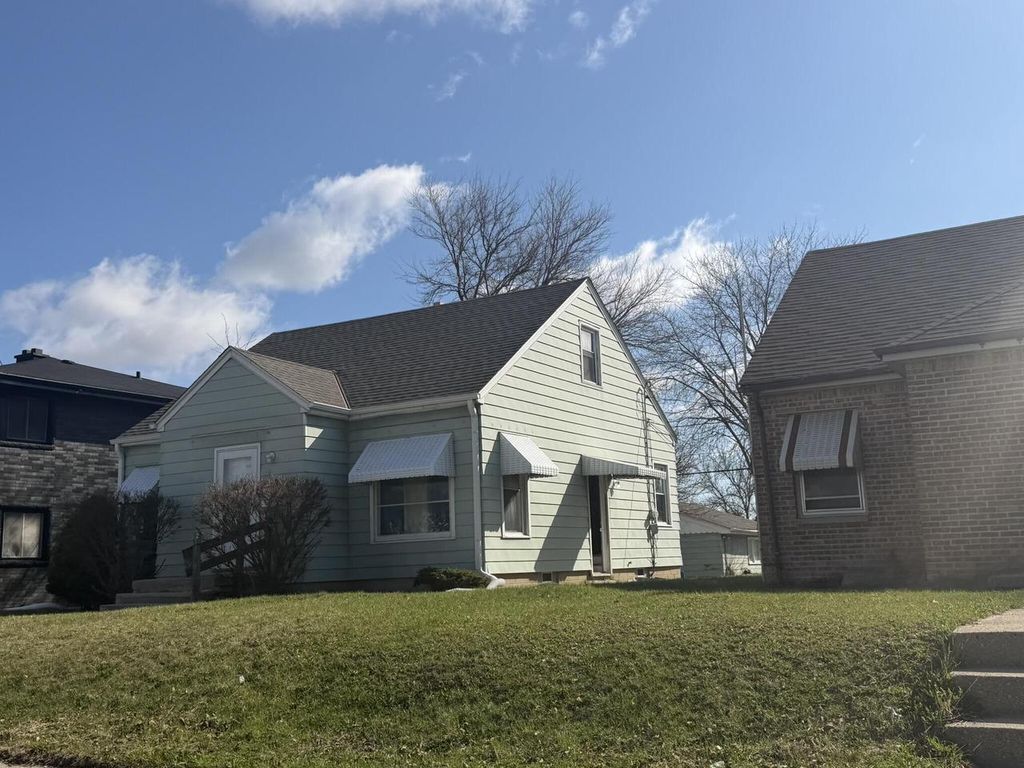 Photo of 4548 N 76th STREET, Milwaukee, WI 53218 (MLS # 1957392)