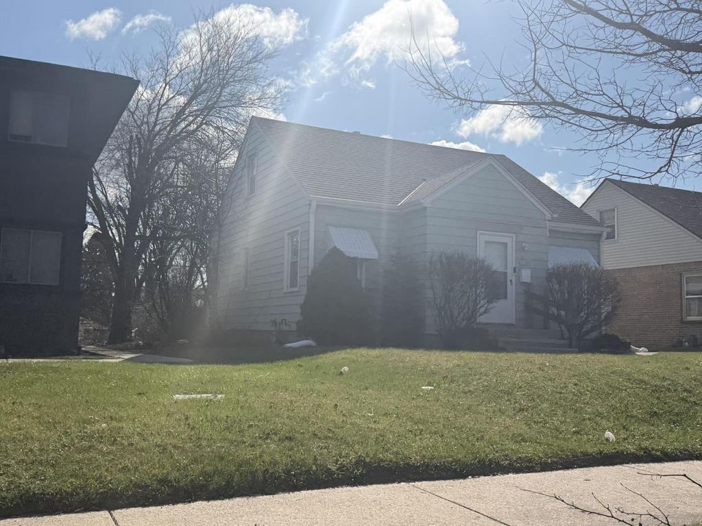 Photo of 4548 N 76th STREET, Milwaukee, WI 53218 (MLS # 1957392)