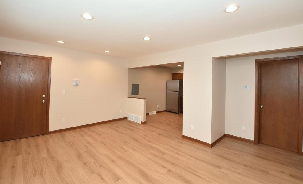 Photo of 3050 W Fardale AVENUE, Milwaukee, WI 53221 (MLS # 1984948)
