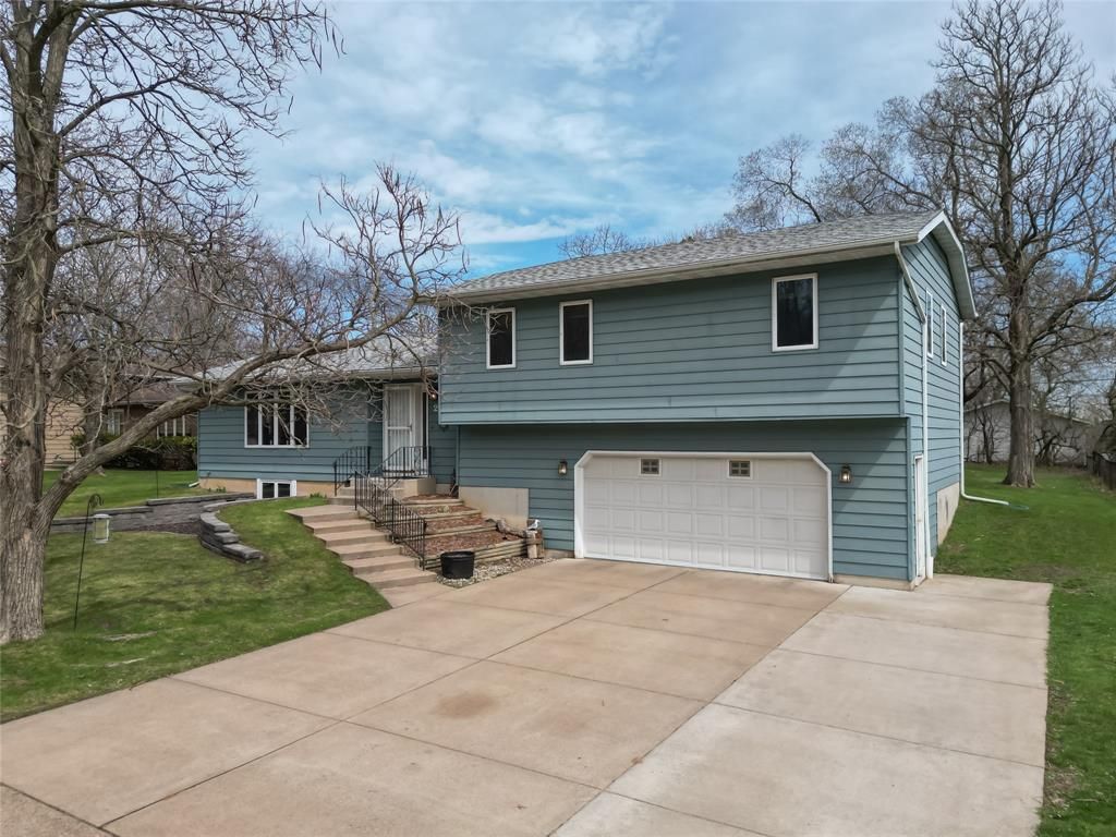 Photo of 2107 15th STREET, Eau Claire, WI 54703 (MLS # 1600166)