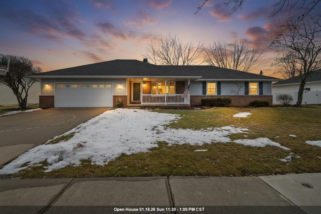 Photo of 1225 Drews DRIVE, De Pere, WI 54115 (MLS # 50320025)