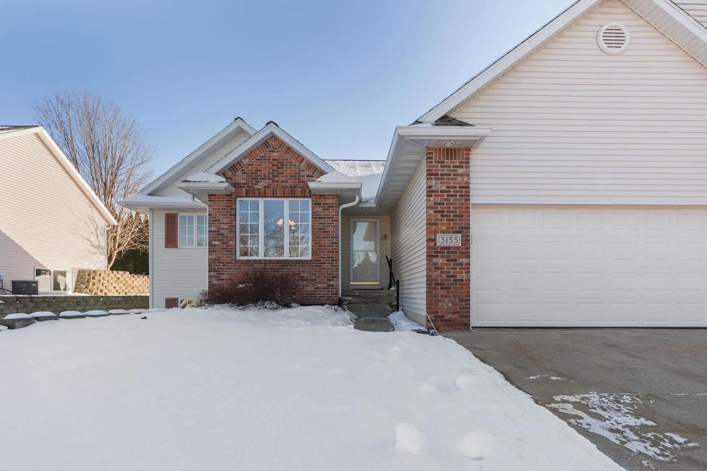 Photo of 3155 Selkirk DRIVE, Sun Prairie, WI 53590 (MLS # 2015610)
