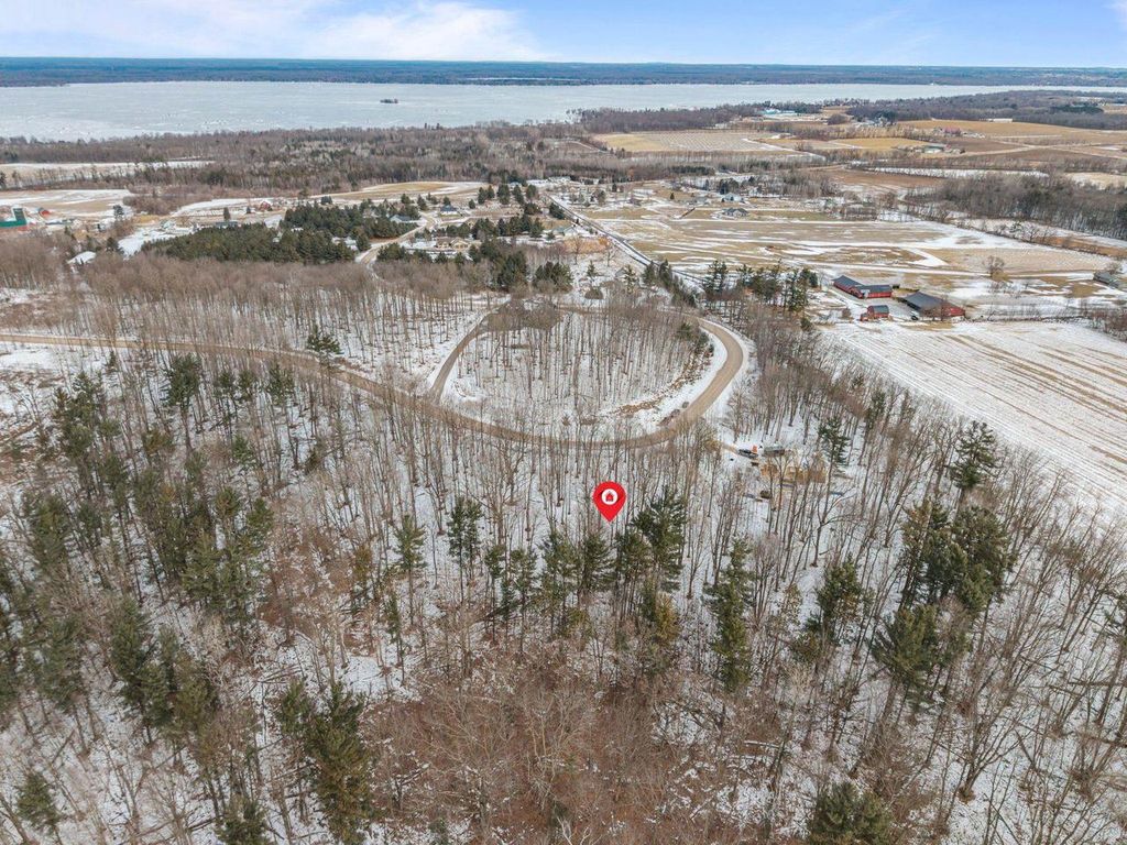 Photo of Oak View DRIVE, Shawano, WI 54166 (MLS # 50320139)