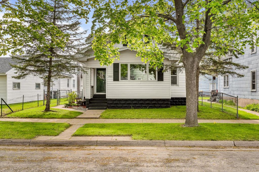 Photo of 1905 Wood STREET, La Crosse, WI 54603 (MLS # 1960355)