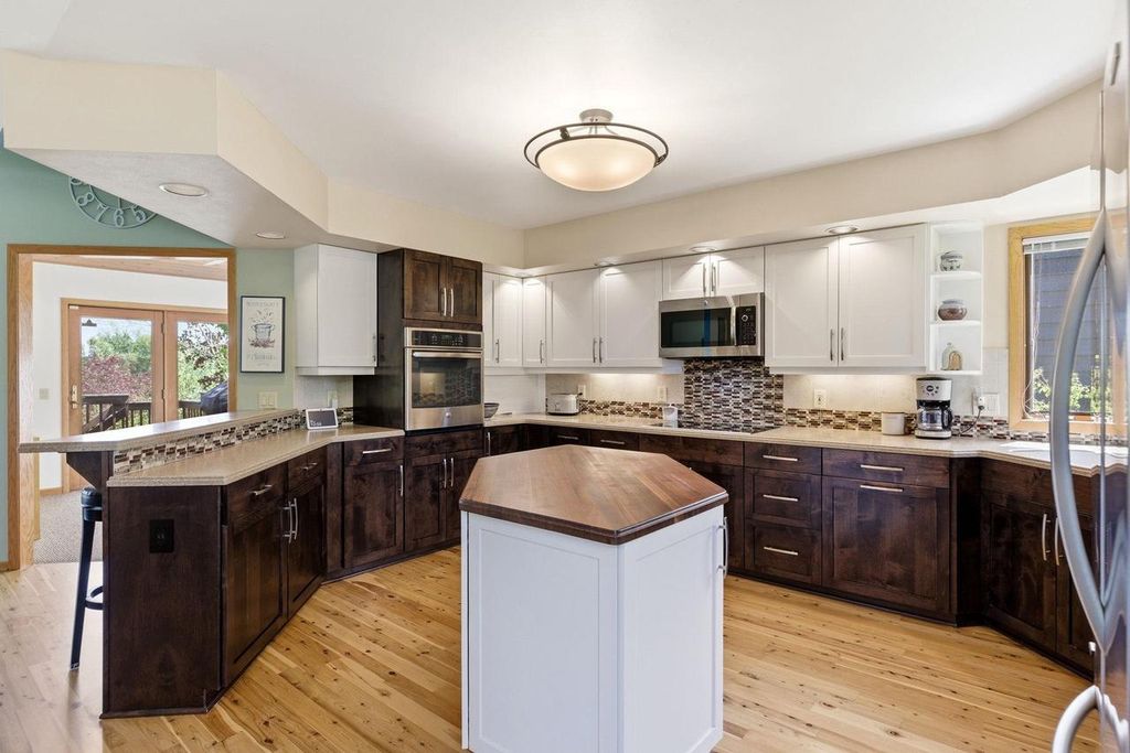 Photo of 5213 Comanche WAY, Madison, WI 53704 (MLS # 2021402)