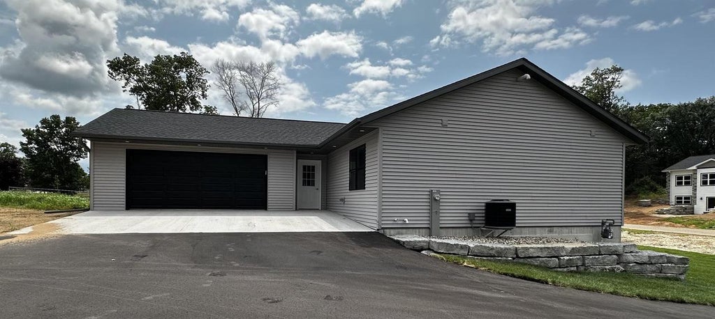 Photo of 328 Brooke CIRCLE, Montello, WI 53949 (MLS # 2033142)