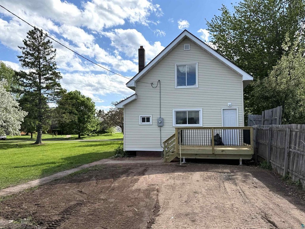 Photo of 2715 E 3rd STREET, Superior, WI 54880 (MLS # 6126088)