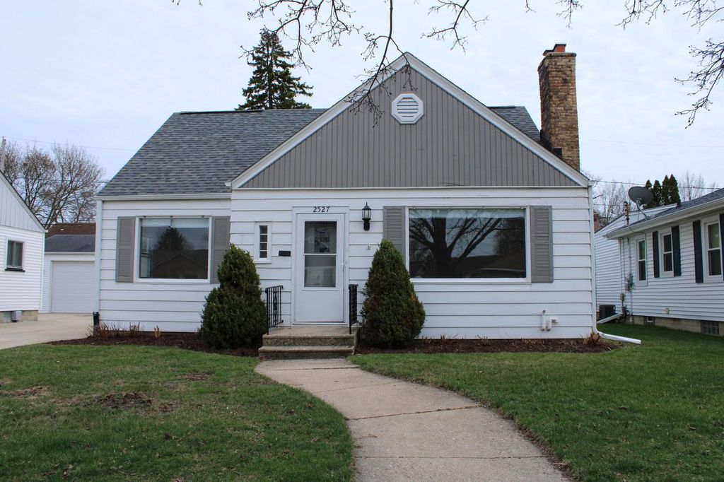 Photo of 2527 Buchanan ROAD, Kenosha, WI 53142 (MLS # 1959580)