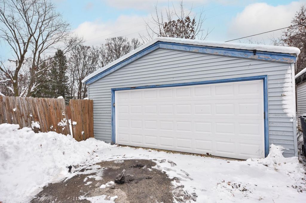 Photo of 11811 W Flagg AVENUE #11813, Milwaukee, WI 53225 (MLS # 1944396)