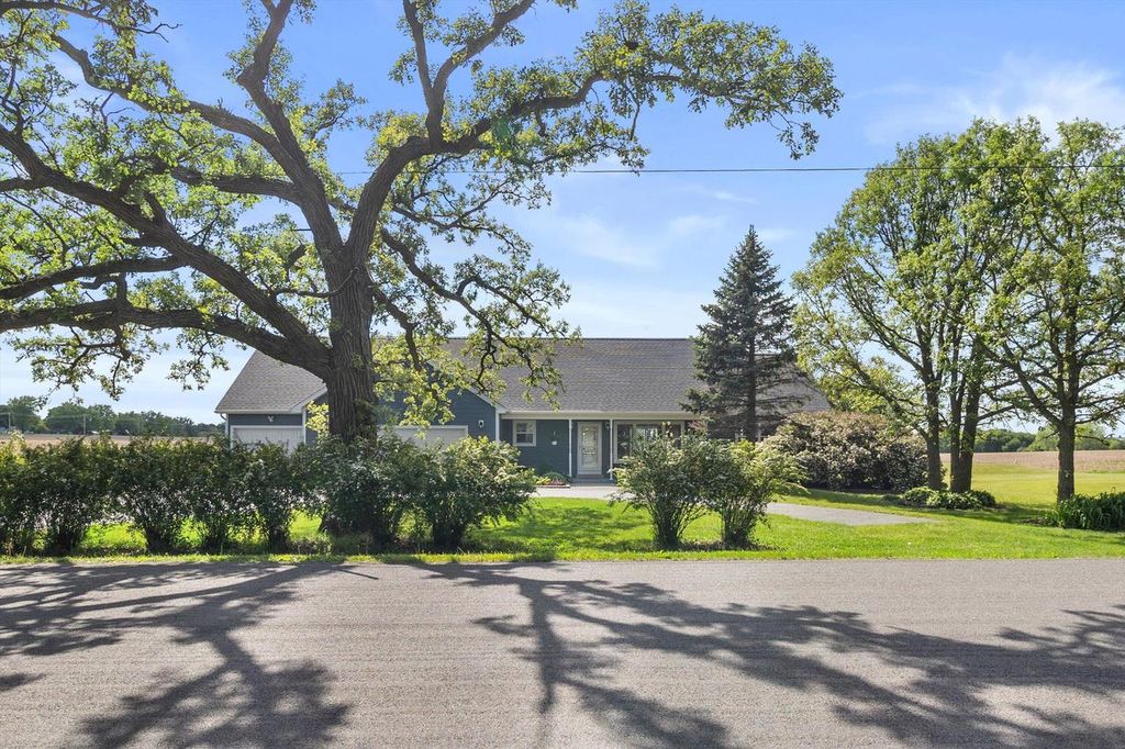 Photo of N5963 Foster ROAD, Elkhorn, WI 53121 (MLS # 1963714)